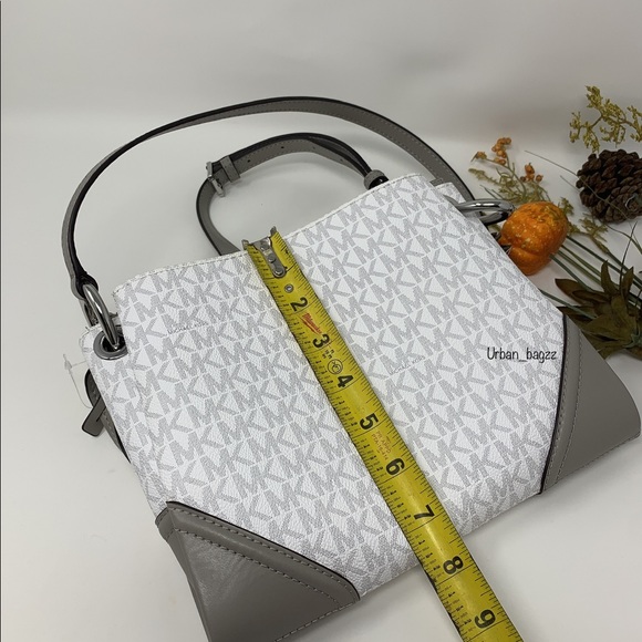 Michael Kors Nicole Triple Compartment Crossbody - Picture 10 of 12